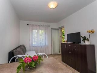 Apartment Wohnung in Pjescana Uvala mit Terrasse und Garte by Interhome - 5
