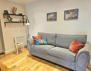 Treetops - Garden Flat with Woodland Access - 8