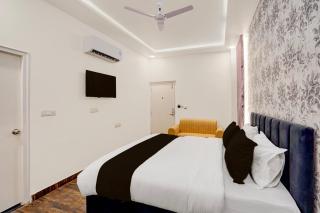 Palette Hotel and Resorts Patrakar Colony Formerly Shree Maruti Tower - 6