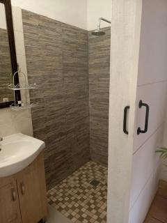 Feather Tree Bed and Breakfast - 3