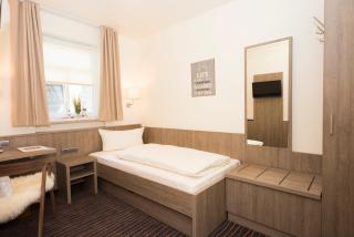 Hotel Mainblick Garni - 2