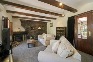 Villa Ria by Villa Plus - 3