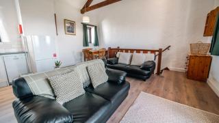 4 Spacious Cornish Cottages near Bude - Sleeps 25 - 4