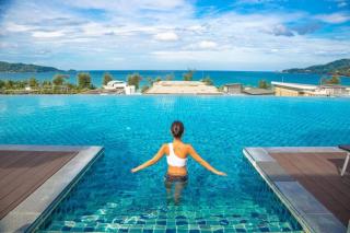 Beachfront and Deluxe Pool Access Patong Phuket - 9