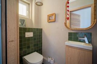 Paisible havre de paix sur 2 étages avec jardin - 2