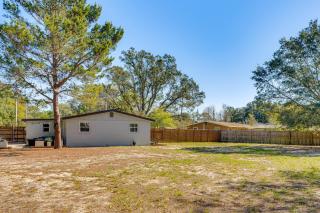 Renovated Oasis w/ Yard: Pets Welcome! - 8