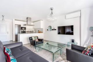 By RIVA - Contemporary 1 Bedroom Luxury Apt inside Puerto Banus - 8