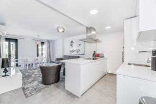 by RIVA - Luxurious, Exclusive 2 Bedroom Apt inside Puerto Banus - Marbella - 6