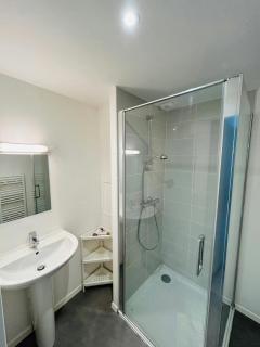 Suite Moderne au coeur de Reims We Live In R 303 - 7