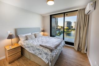 Brand new apartment on the lake 5 min from the airport - 2