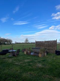 Nine Acres, Hot Tub, peaceful - 9