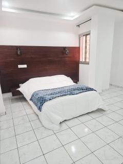 American Apartments 5 min from Bastos - 2