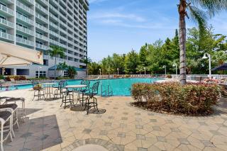 Charming home boasting waterfront views with pool and wifi - 8