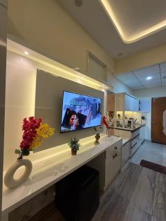 Comfy Vibes Stay Luxury Studio Near Expo - 4