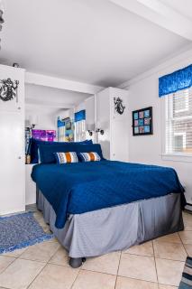 Beachfront Condo - Prime Commercial St Location - 5