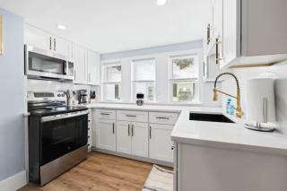Ocean Views and Modern Flair Newly Renovated - 2