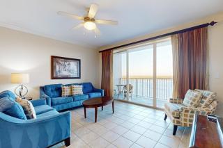 Charming lakefront condo with balcony, lake view, AC, Internet, pool & hot tub - 2