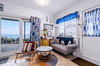 Beachfront Condo - Prime Commercial St Location - 2