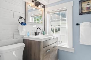 New Renovated Oceanfront Loft and Style - 6
