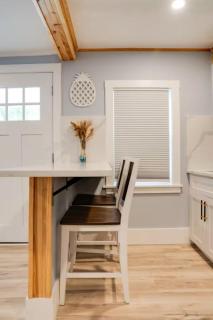 Newly Renovated Charming Beachfront Loft - 2