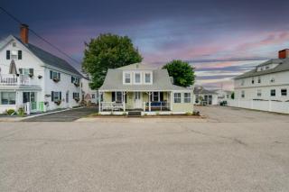 Newly Renovated Charming Beachfront Loft - 1