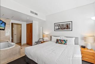 Beach resort on Hastings st - 9