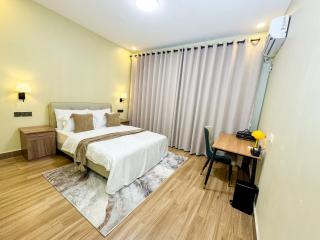 Monstera Living 1BR AC Near Beach & Cafés - 8