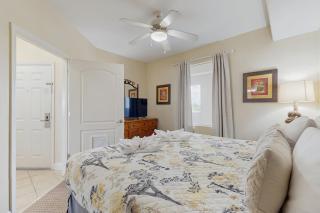 Lake-view 3rd-floor condo with hot tub, pools, balcony, shuttle service, & gyms - 2