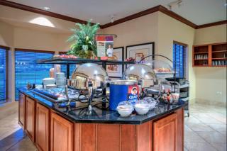 Staybridge Suites Rockford by IHG - 9