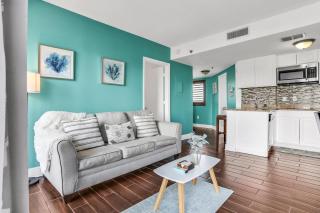 Dog-friendly condo with a kitchenette, AC, pools, hot tubs, tennis, & gym - 5