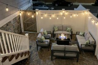Free Parking Sleeps 10 3BD 3BA Amenities Holiday Home - 4