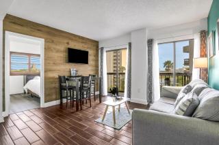 Dog-friendly condo with a kitchenette, AC, pools, hot tubs, tennis, & gym - 3