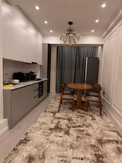 Hosto 61 New Luxury Suite in Golden Square - 9