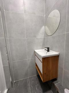 Hosto 61 New Luxury Suite in Golden Square - 3