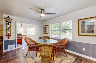 Classic home close to Lake Placid with modern updates, W/D, AC, & patio - 2