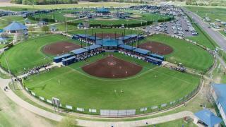 New Double Play Cottage Near Sports Complex - 2