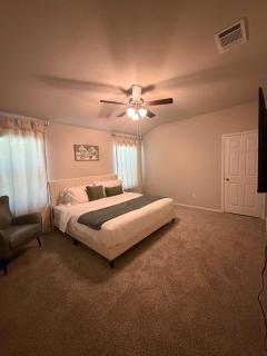 Modern 3BR Smart Home Near Fort Cavazos - 6