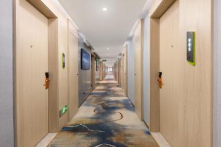 艺龙万国酒店广州白云国际机场店 - 3