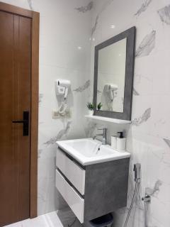 Ground Floor Apartment 2 Min from Martil Beach - 4