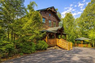 Mountain Charm- Hot Tub, Game Room, Theater Room, free Attraction Tickets!!! - 2