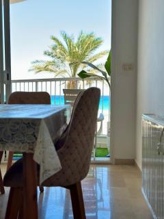 Apartment With Sea View - 8