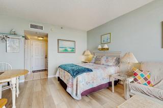 Coastal condo with shared pool beaches shopping - 7