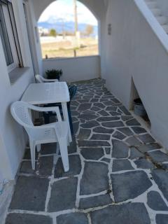 Poseidon Street ΝΕΑ ΜΕΣΑΓΓΑΛΑ Γκαρσονιέρα 3 - 3