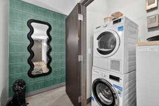 Modern Downtown Dallas 2BR Loft Pool Gym Valet - 7