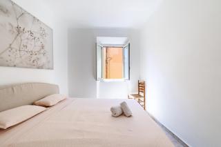 7L - 2BDR in old town - Mentone - 7