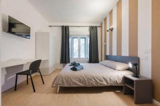 Accogliente Stanza 1 con bagno privato Stazione - 2