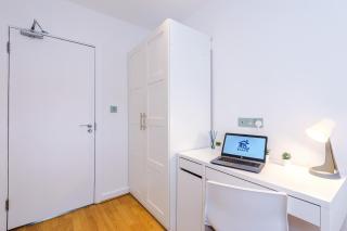 Spacious Liverpool Stay 6 Bedrooms - 7