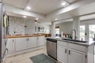 Patio and Golf Course Views Monkey Island Escape! - 3