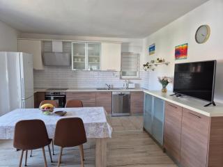 Apartments with parking space Supetarska Draga - Donja, Rab - 25344 - 3