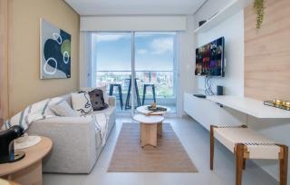 Lovely City View Apt in Perfect Location - 5